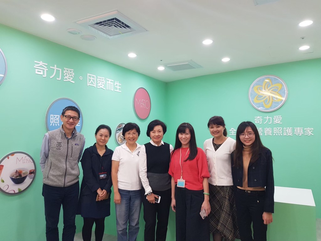 This image has an empty alt attribute; its file name is img_4175-1.jpg